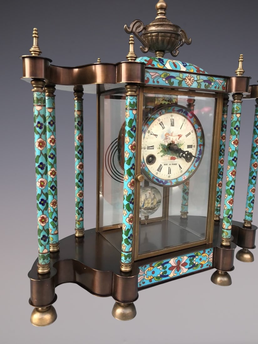 An Exquisite Bronze Lotus Pattern Figure Pattern Clock - 2