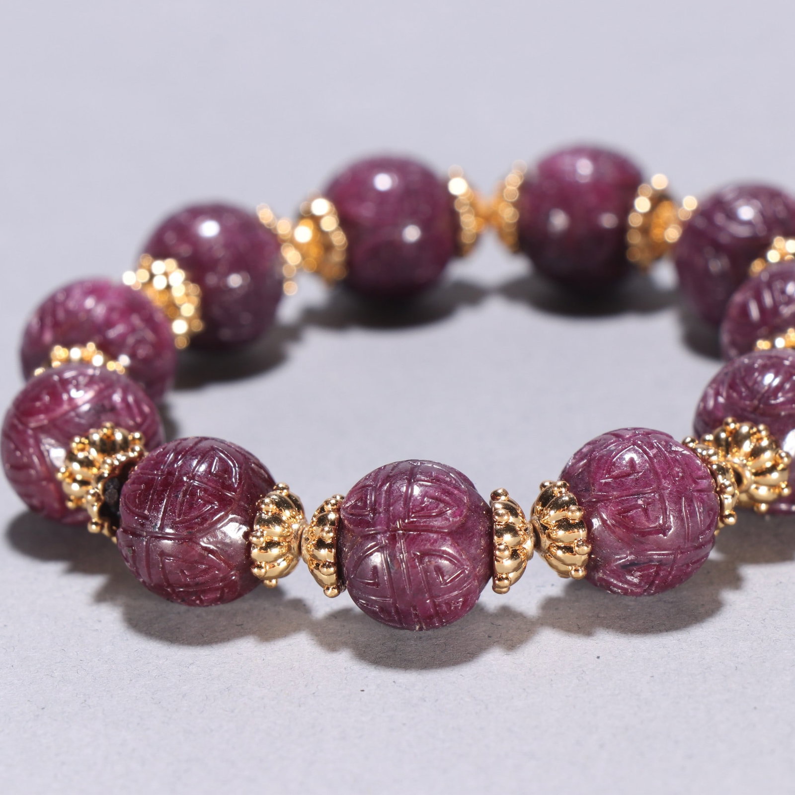 An Exquisite Red Gems Bracelets - 4