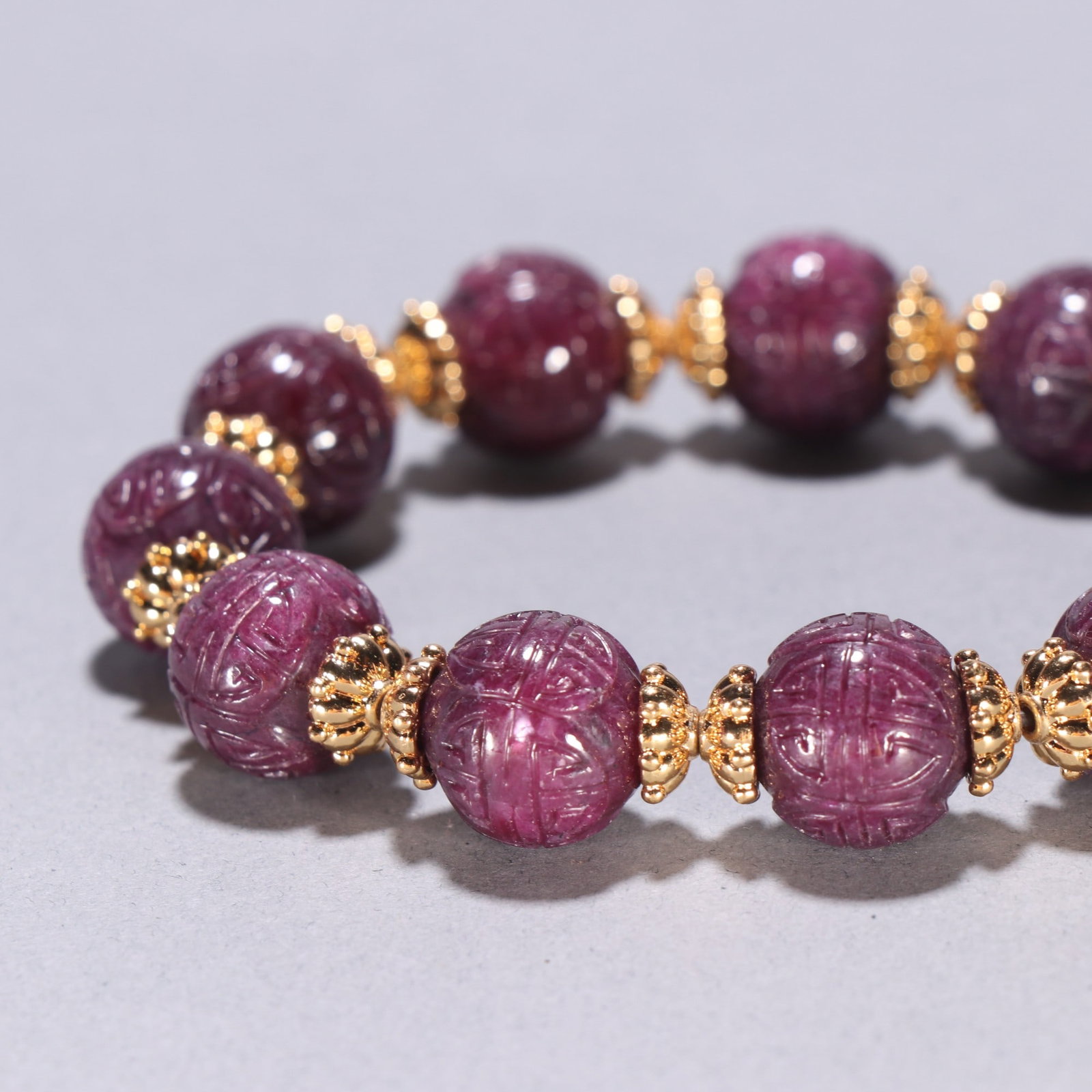 An Exquisite Red Gems Bracelets - 6