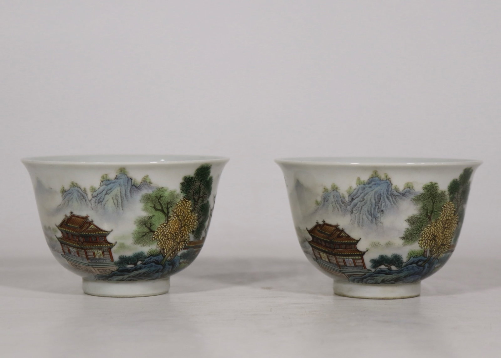 An Exquisite Enamel Landscape Pattern Cup - 2