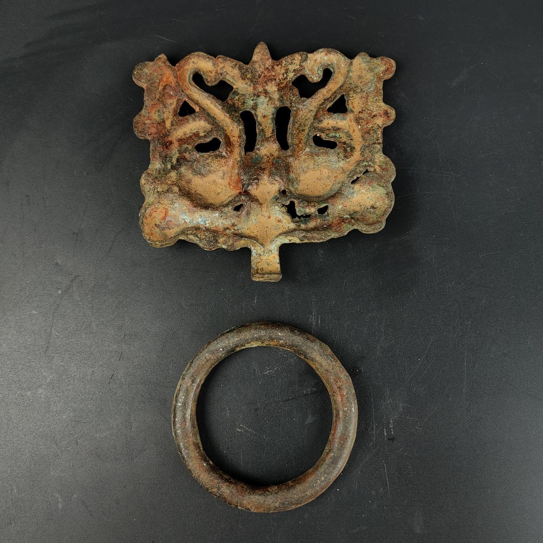 An Exquisite Bronze Beast-Face Pattern Hook - 7