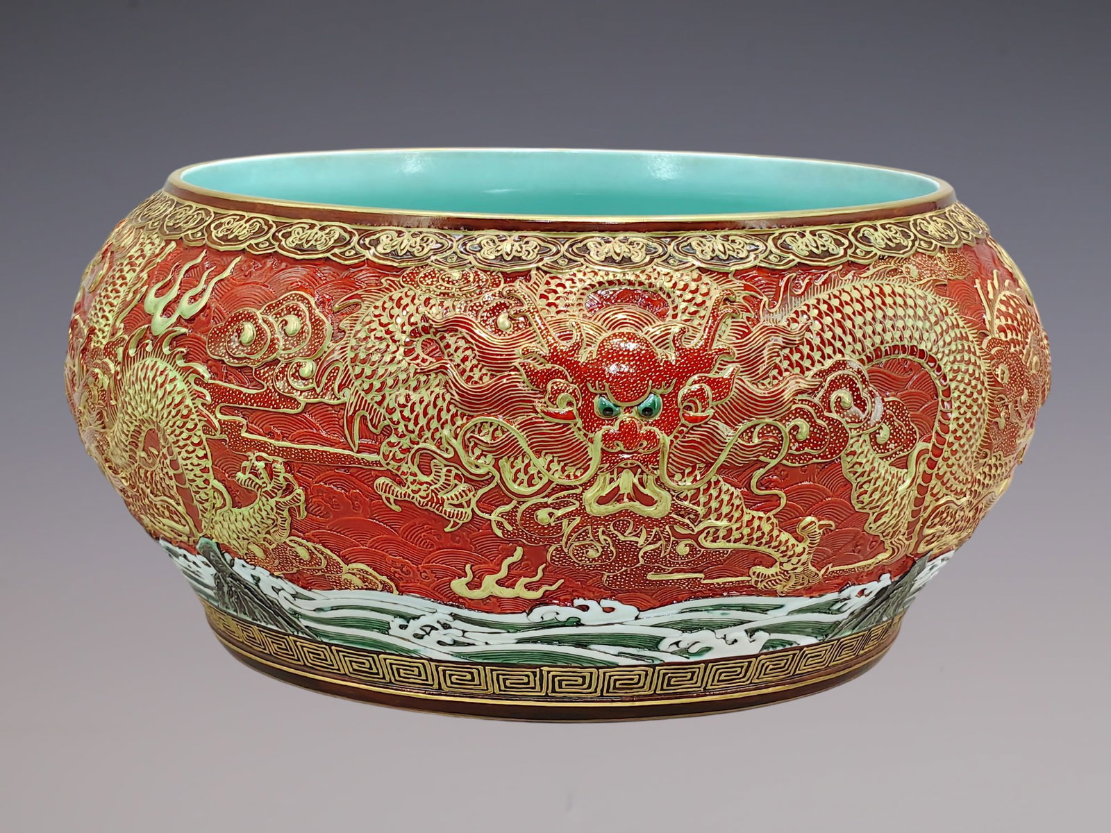 An Exquisite Iron-Red Painted Gold Dragon Pattern Seawater Pattern Brush Washer: An Exquisite Iron-Red Painted Gold Dragon Pattern Seawater Pattern Brush Washer Qing Dynasty, China Qianlong Four-character Mark Size:4.7inx9.4in矾红雕刻描金三