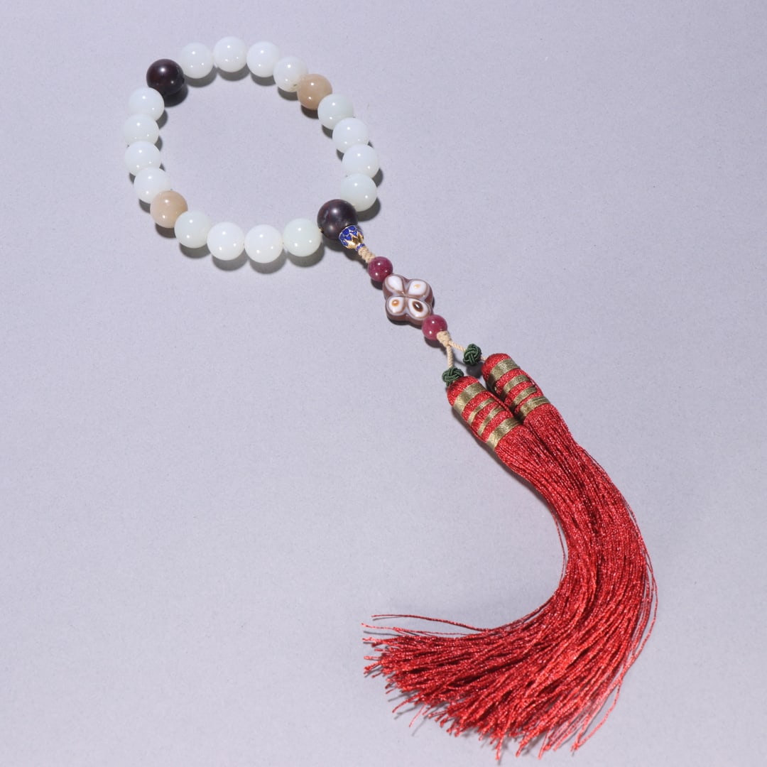 An Exquisite White Jade Bracelets - 5