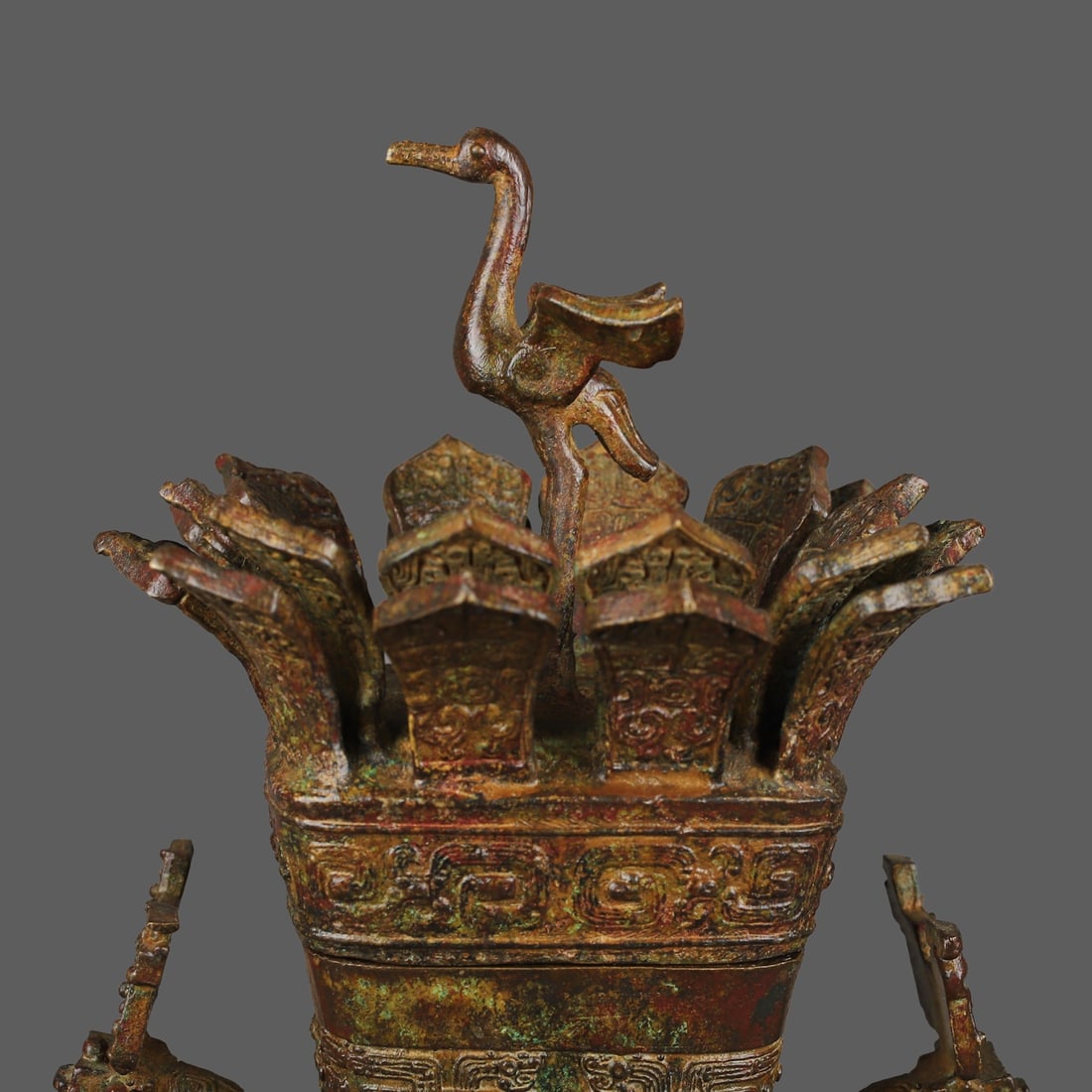 An Exquisite Bronze Auspicious Beast Pattern Vase - 4