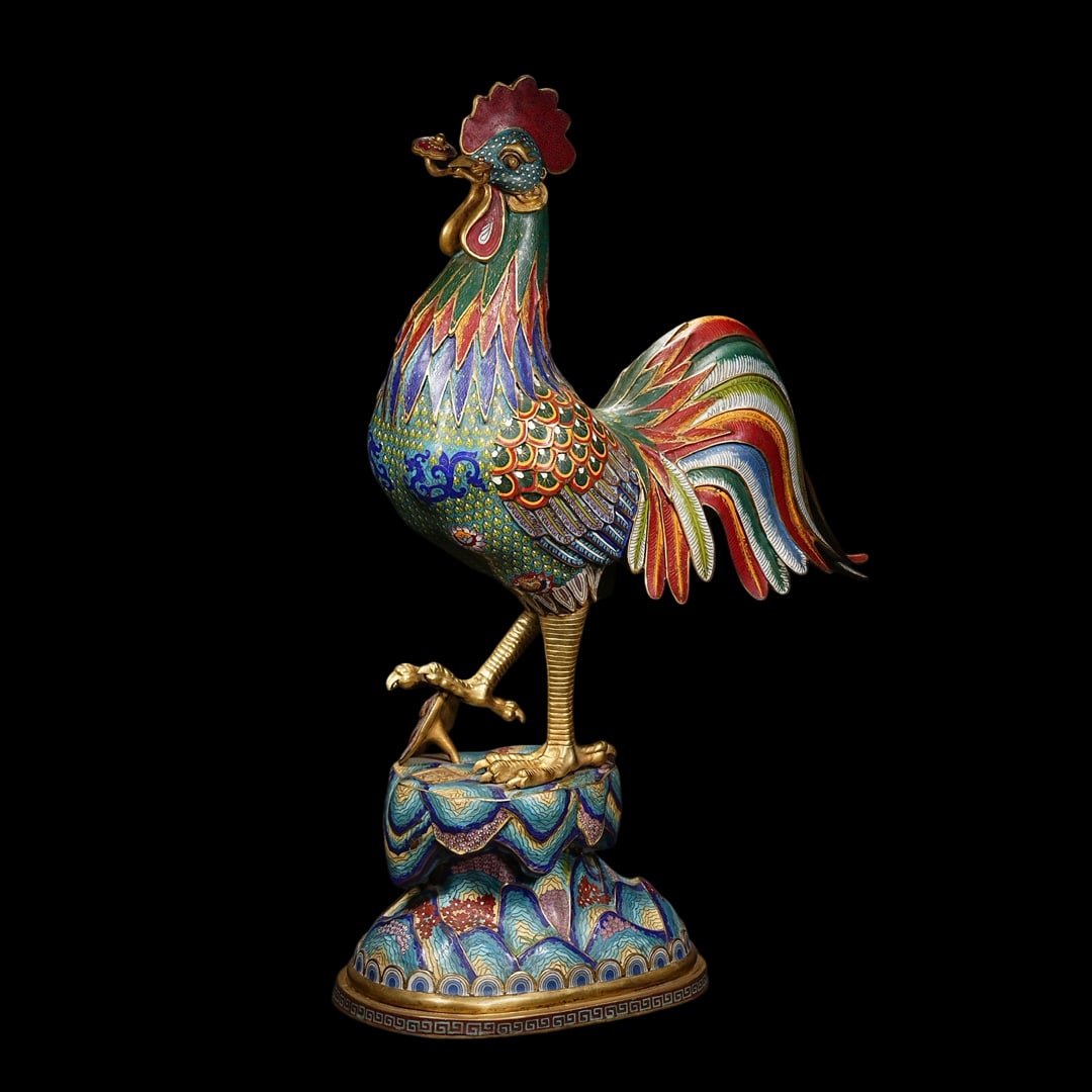 An Exquisite Cloisonne Rooster Ornament: An Exquisite Cloisonne Rooster Ornament Qing Dynasty, China Qianlong Four-character Mark Size:28.7inx20.5in Weight:17kg景泰蓝公鸡摆件 中国清