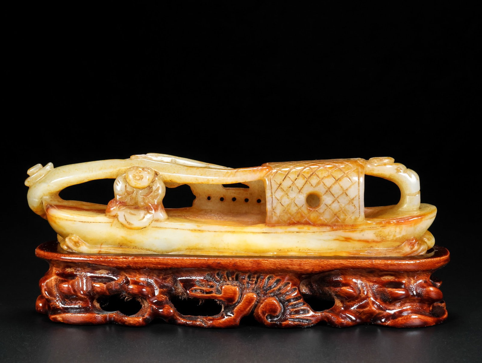 An Exquisite White Jade Character boating Ornament: An Exquisite White Jade Character boating Ornament Qing Dynasty, China Size:7.1inx2inx1.6in Weight:298g白玉一帆风顺游船 中国清代