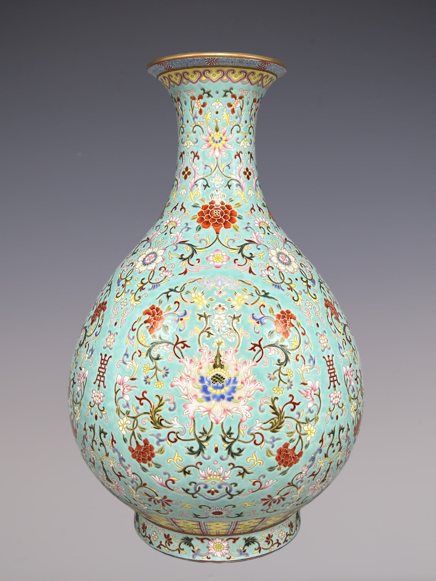 An Exquisite Enamel Lotus Pattern Bats and Peach Pattern Vase: An Exquisite Enamel Lotus Pattern Bats and Peach Pattern Vase Qing Dynasty, China Qianlong Six-character Mark Size:21.1inx13in珐琅彩缠枝莲图案纹&#