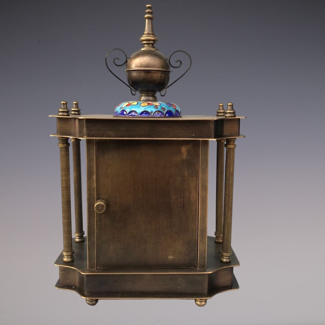 An Exquisite Bronze Lotus Pattern Clock - 4