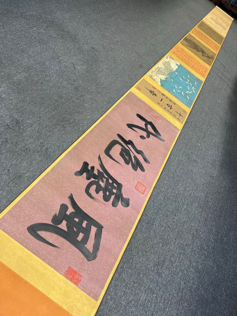 A Chinese Hand Scroll Ink Painting of Crane on Silk: A Chinese Hand Scroll Ink Painting of Crane on Silk,Song Dynasty, China,Emperor Huizong of Song,without frame size:18.9inx267.7in 一幅中国水墨绢本࿖