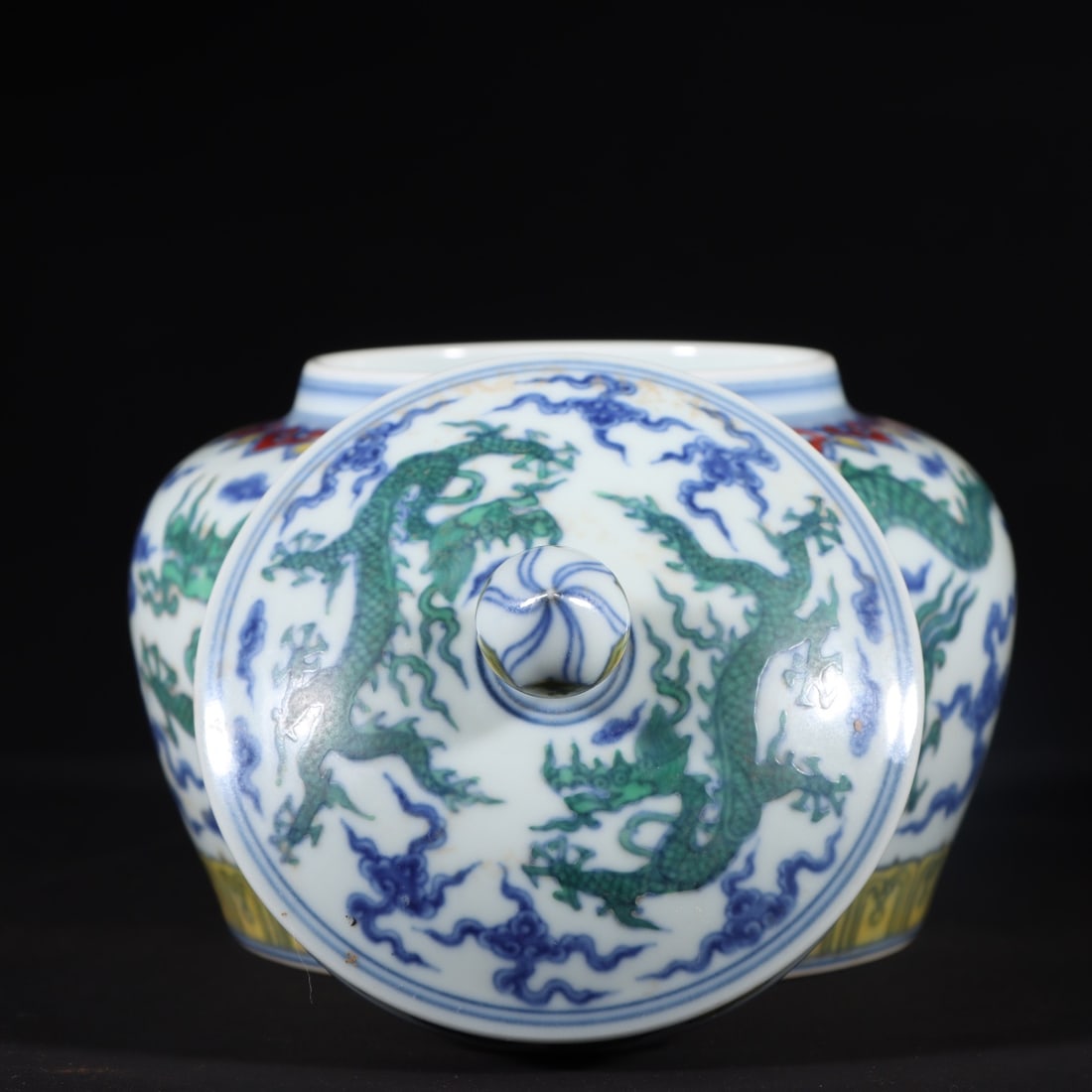 A Exquisite Doucai Dragon Pattern Jar - 6