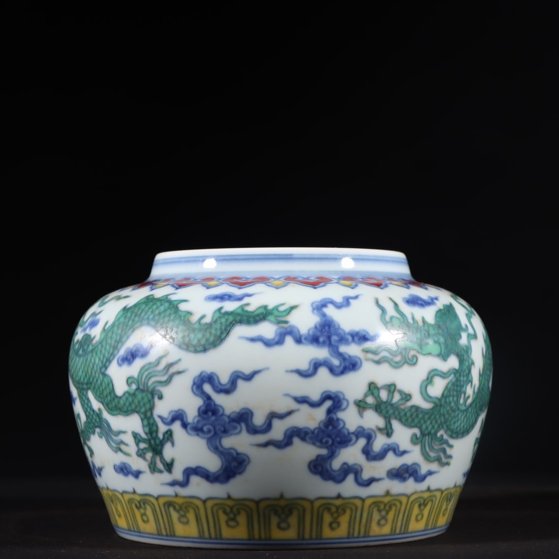 A Exquisite Doucai Dragon Pattern Jar - 7