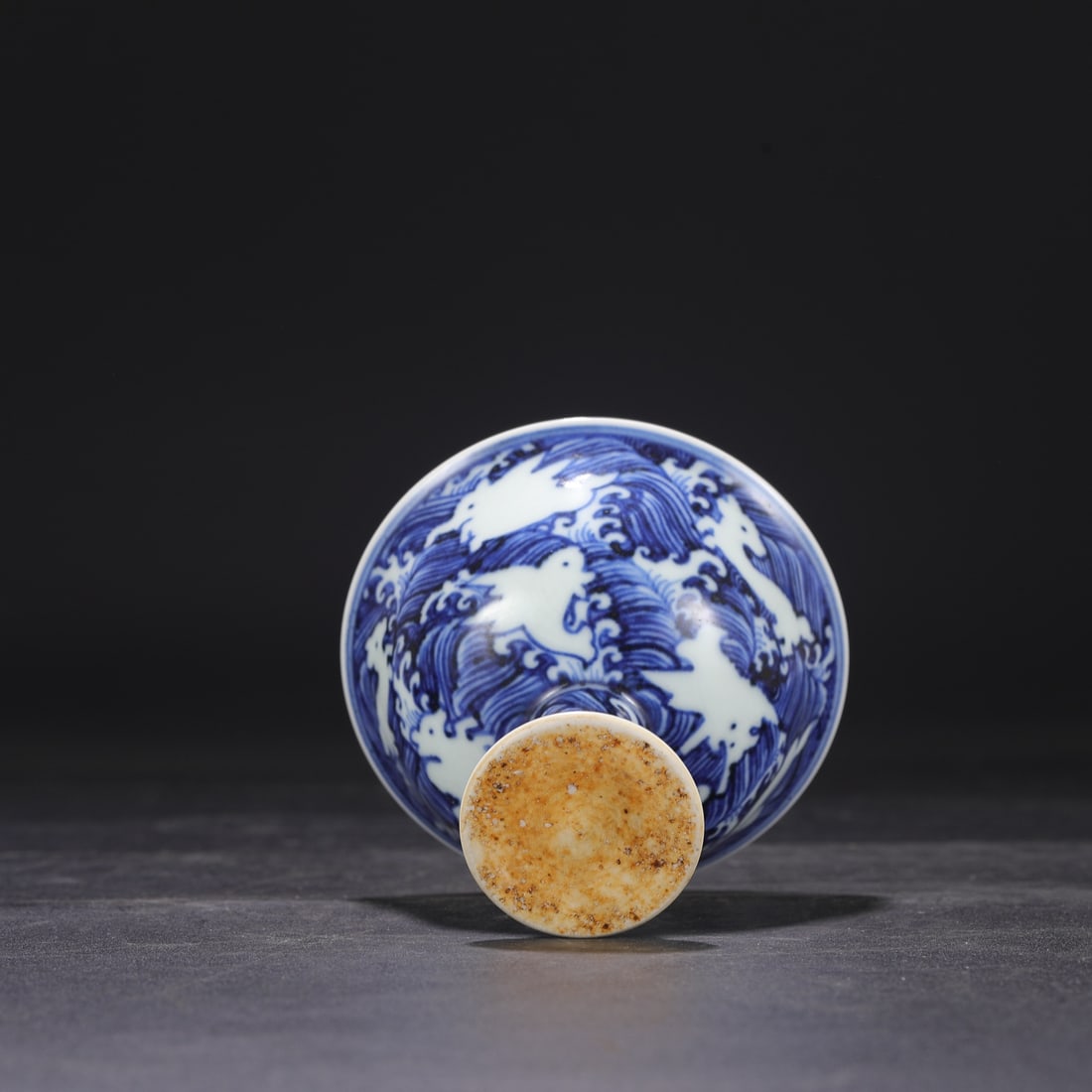 A Exquisite Blue and White Auspicious Beast Pattern Cup - 7
