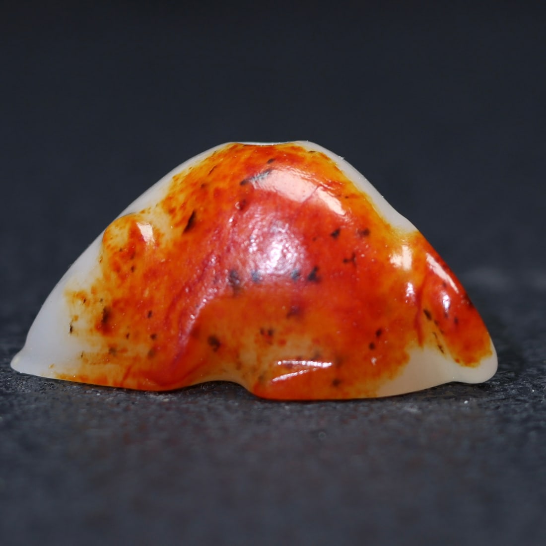 A Exquisite Hotan Jade Rat Handheld Carving: A Exquisite Hotan Jade Rat Handheld Carving,Han Dynasty, China,Size:1.4inx0.6inx0.7in ,Weight:14g 和田玉鼠手把件,中国汉代