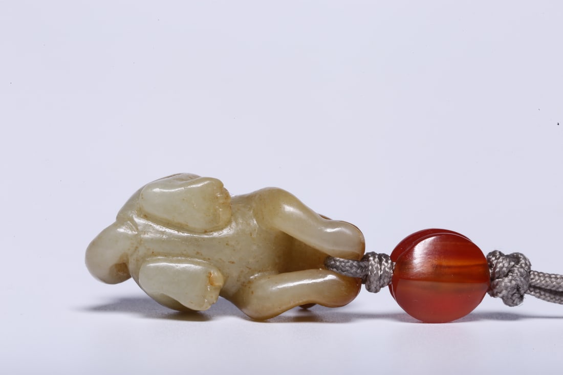 A Exquisite Hotan Jade Monkey Ornament - 7