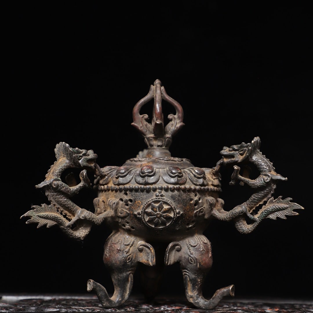 A Exquisite Gold-Foiled Bronze Dragon Censer: A Exquisite Gold-Foiled Bronze Dragon Censer,Qing Dynasty, China,Qianlong Four-character Mark,Size:7.9inx8.7inx2.4in,Weight:1650g