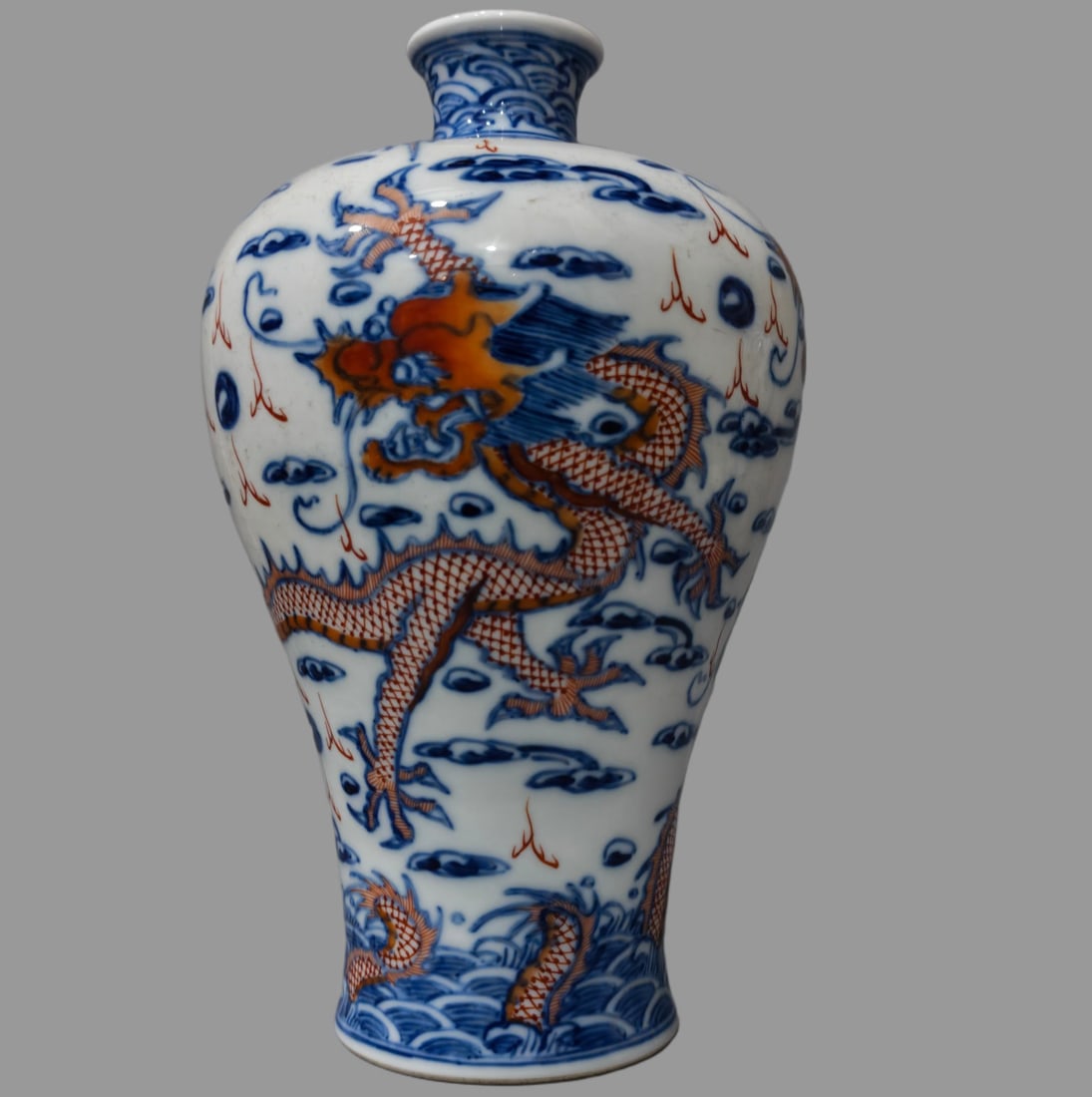 A Exquisite Blue and White Iron-Red Dragon Pattern Vase: A Exquisite Blue and White Iron-Red Dragon Pattern Vase,Qing Dynasty, China,Qianlong Six-character Mark,Size:9.4inx5.9inx2in 青花矾红龙纹瓶,中国&#