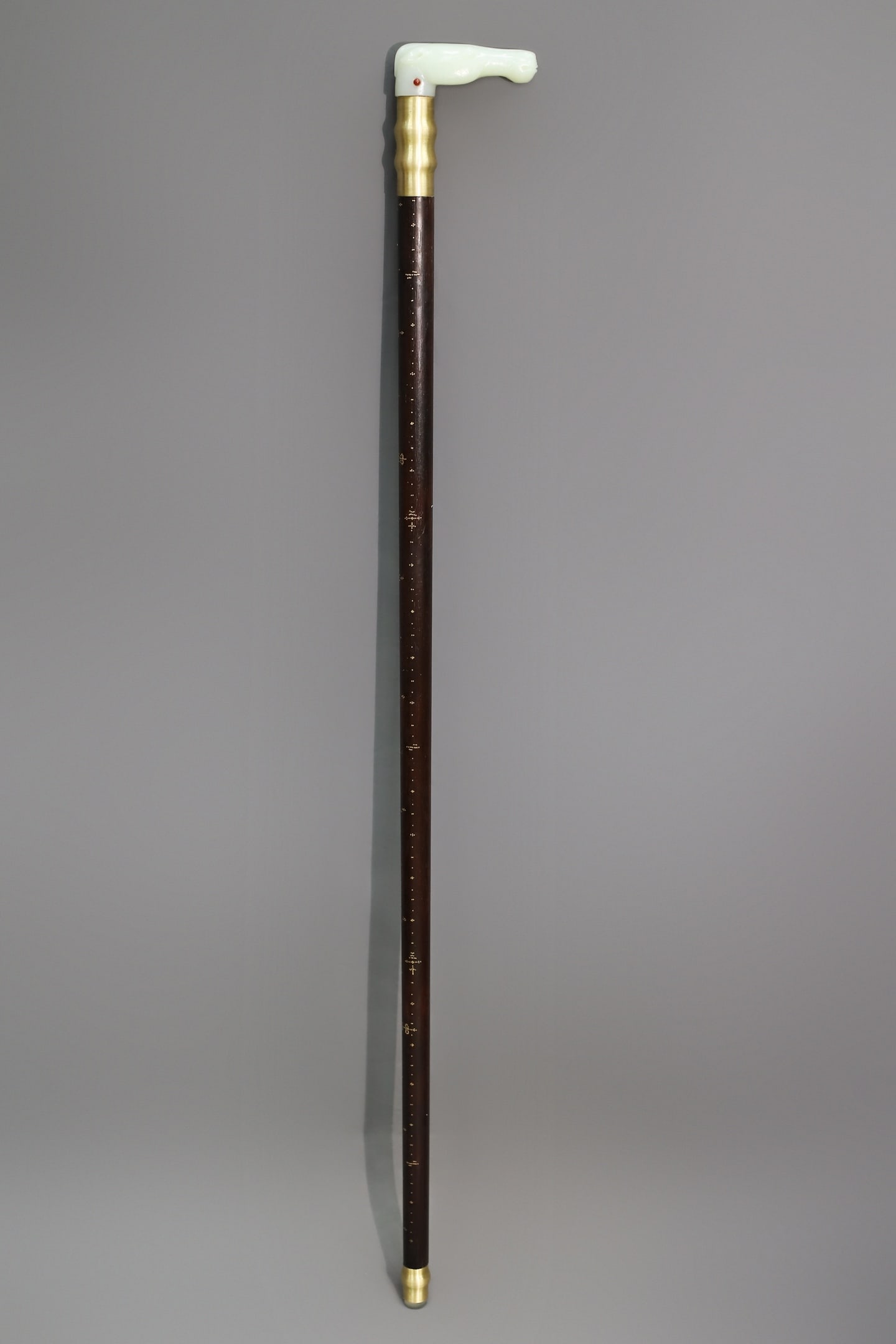 A Exquisite Hotan Jade Horse Head Scepter: A Exquisite Hotan Jade Horse Head Scepter,Qing Dynasty, China,Size:35.8inx3.6inx1.1inx1.3in 和田玉马头权杖,中国清代