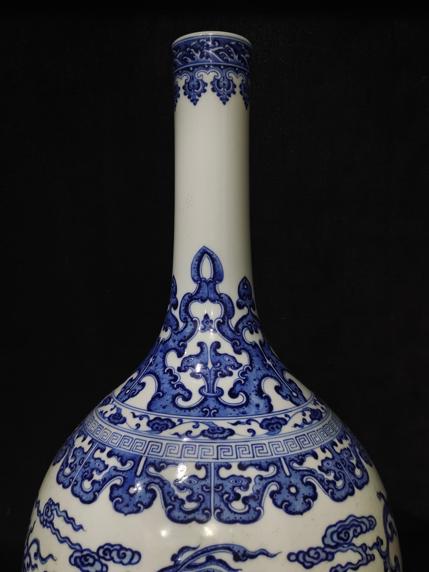 A Exquisite Blue and White Dragon Phoenix Pattern Vase - 5