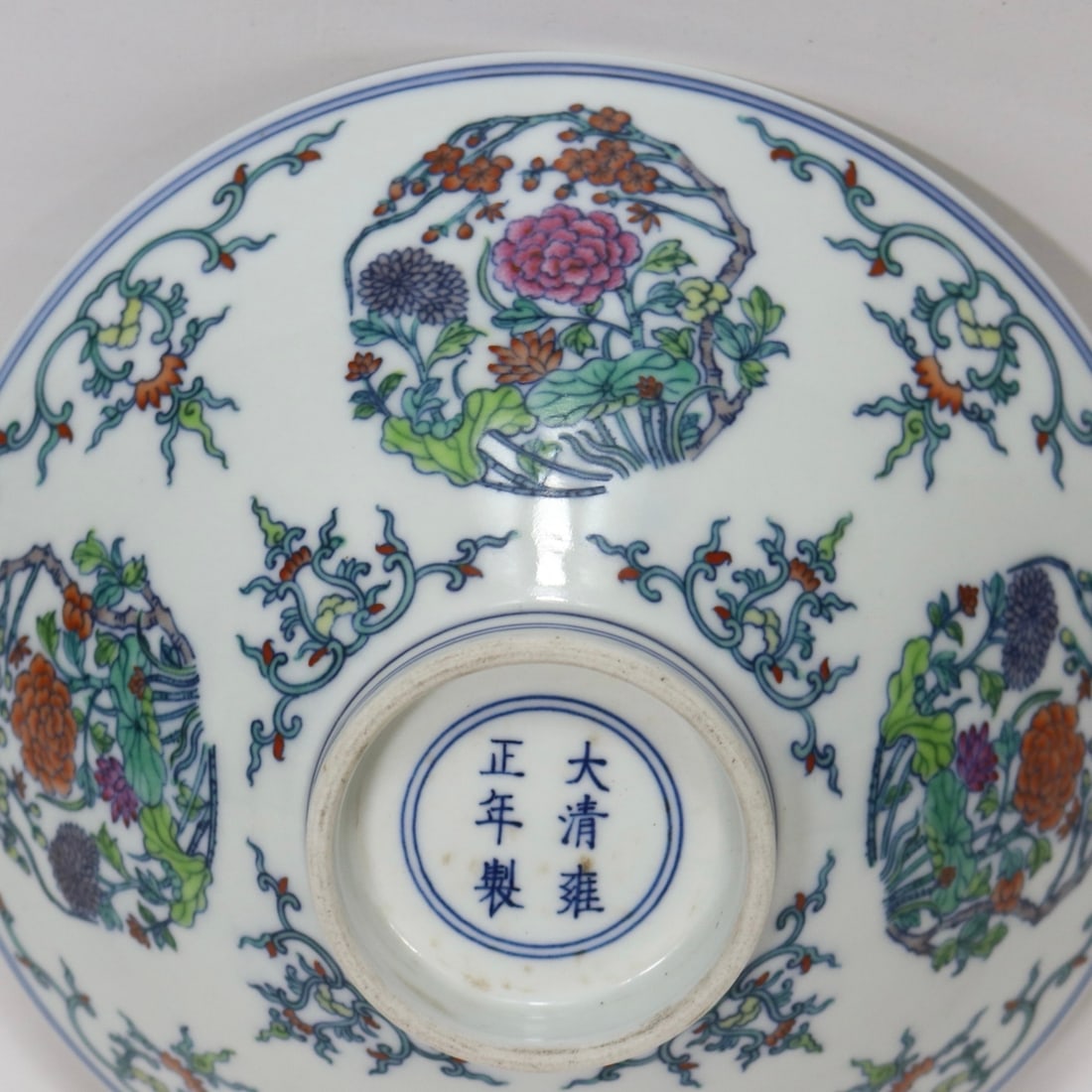 A Exquisite Doucai Flower Pattern Bowl - 3
