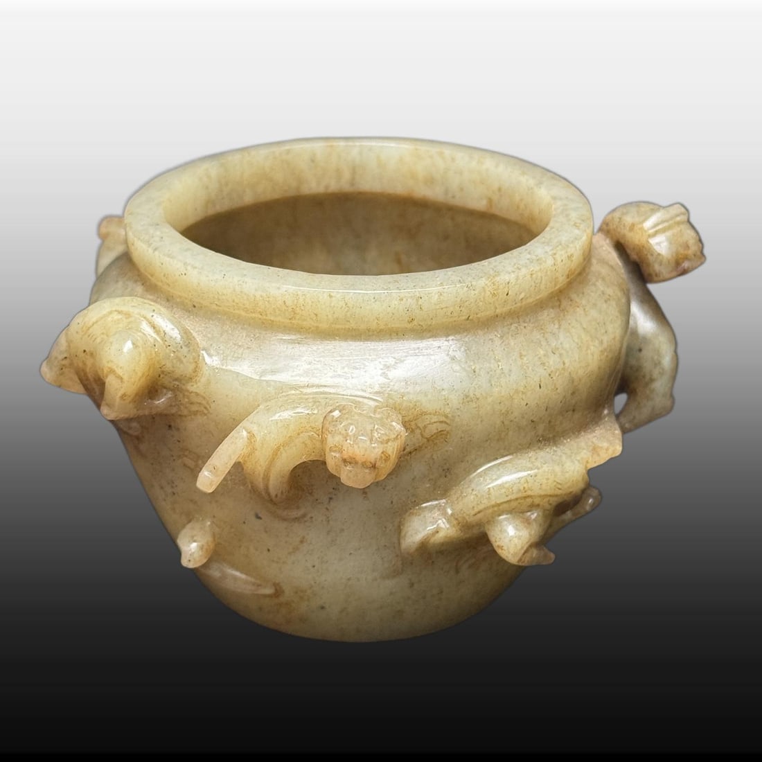 A Exquisite Hotan Jade Dragon Pattern Water Pot - 2