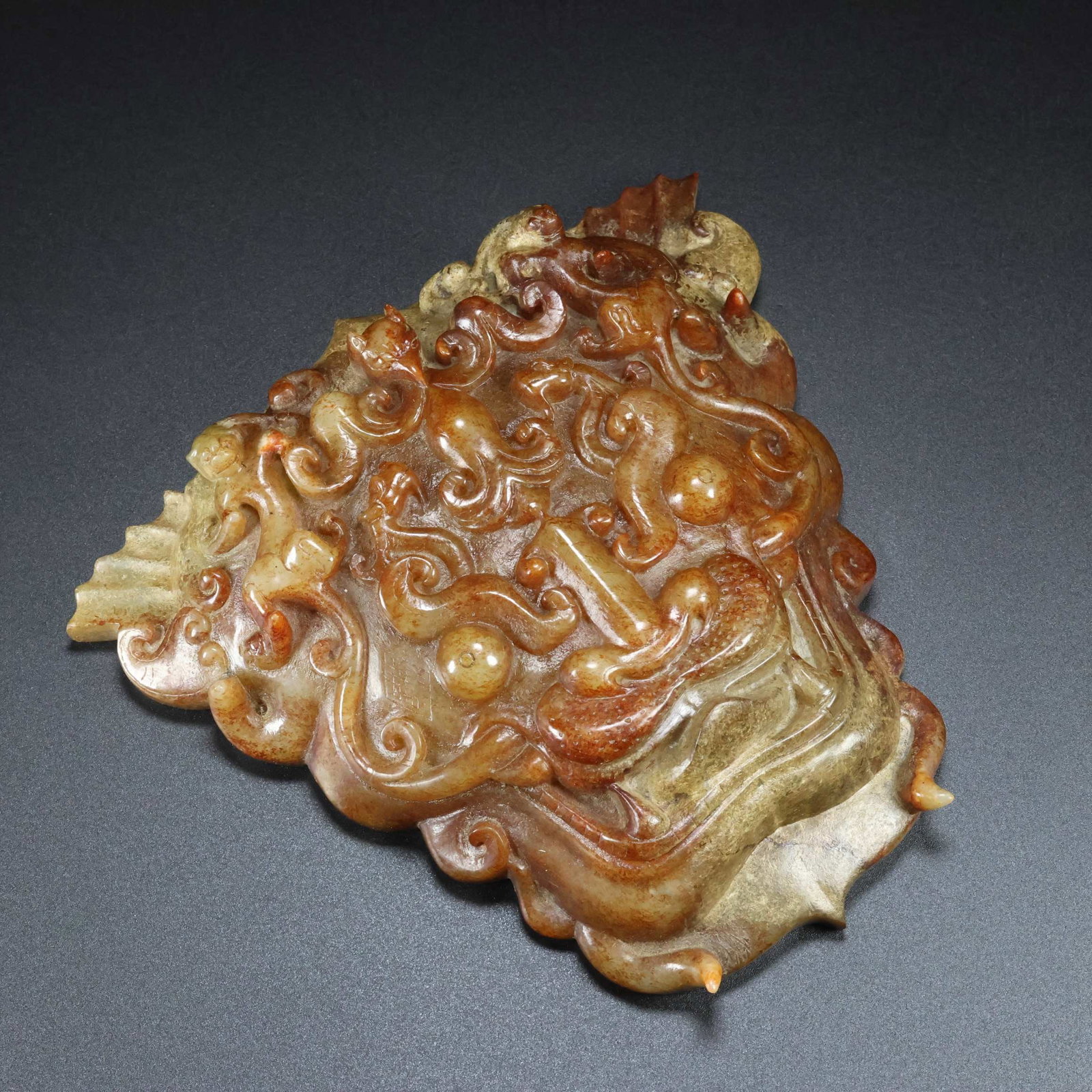 A Exquisite Hotan Jade Beast-Face Pattern Ornament - 2
