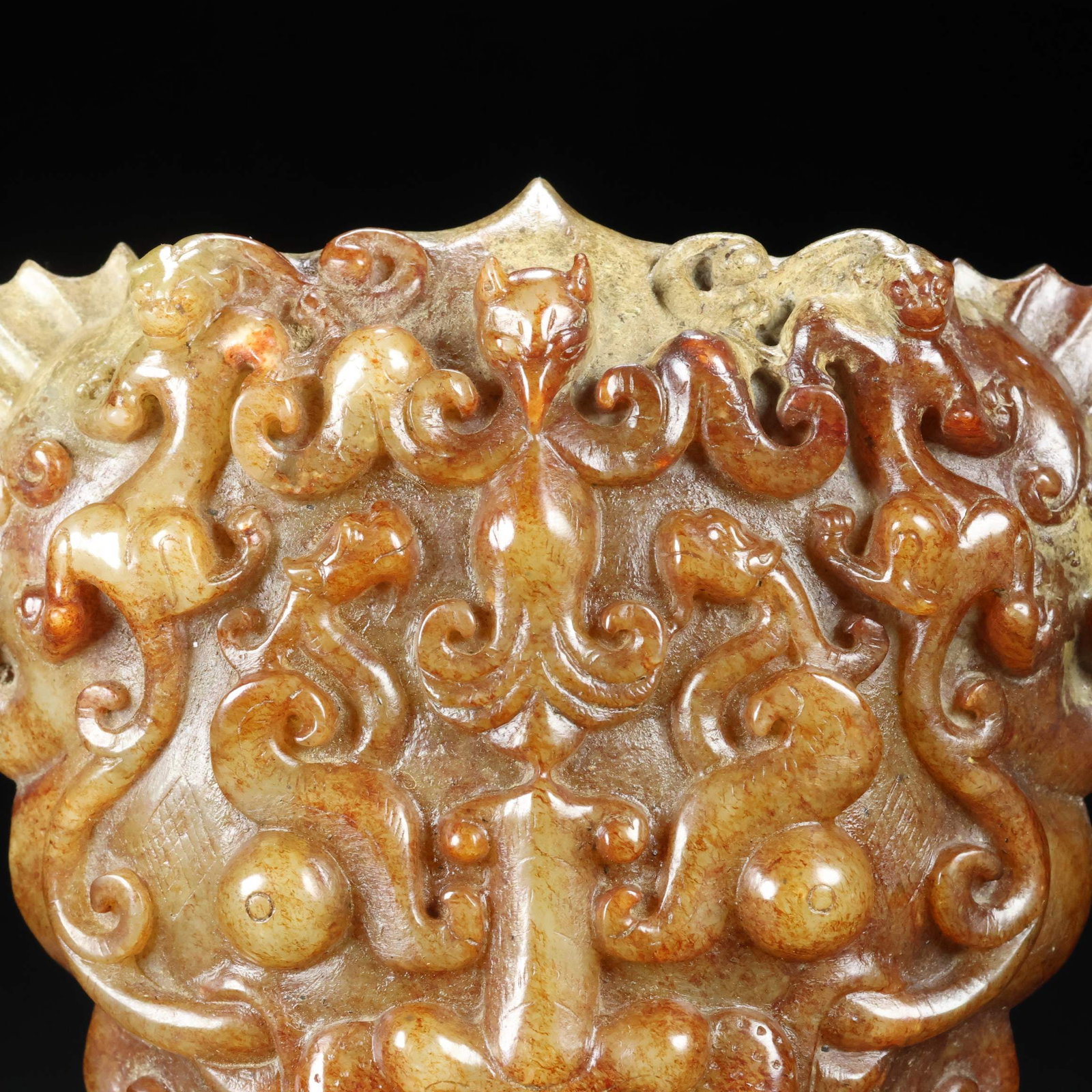 A Exquisite Hotan Jade Beast-Face Pattern Ornament - 6