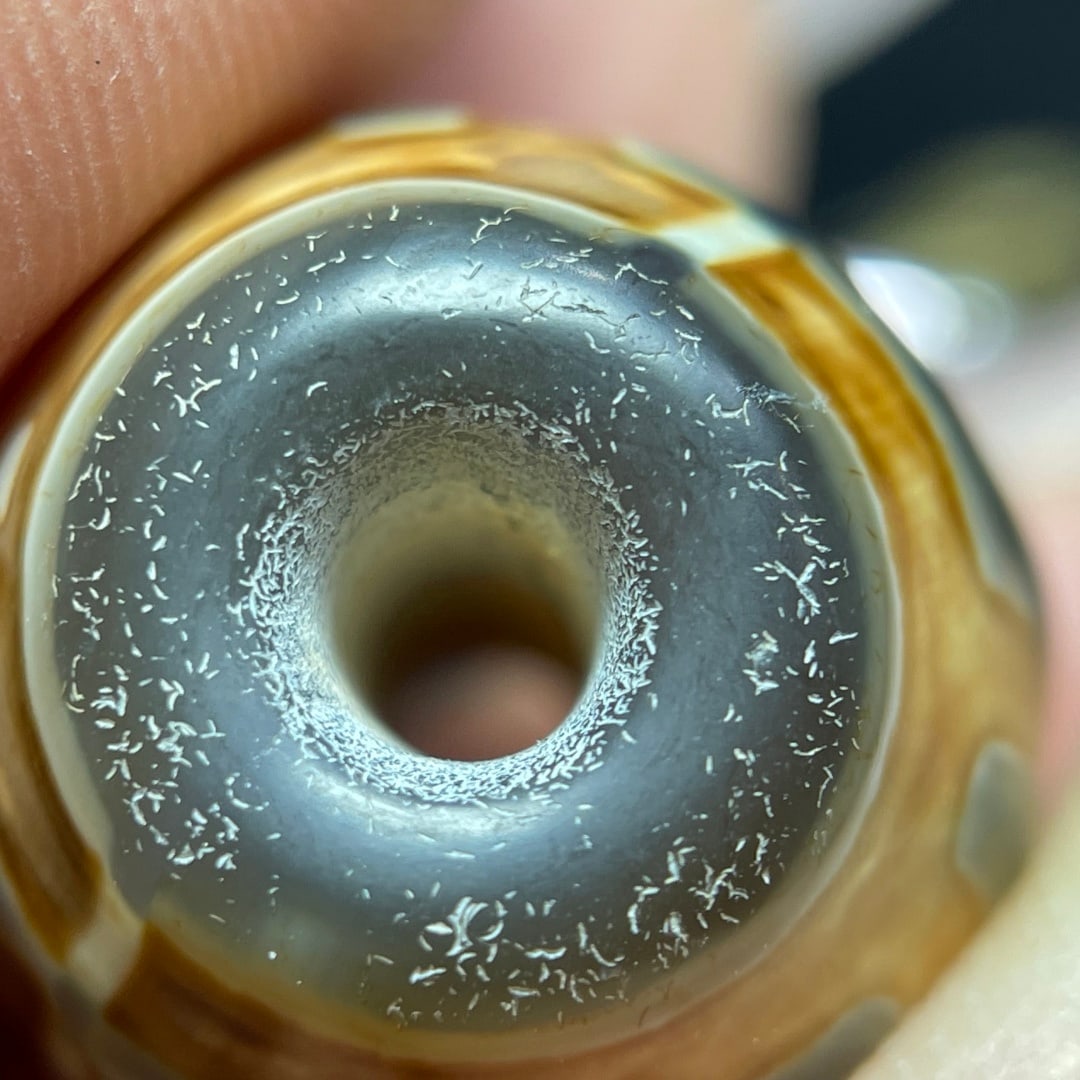 A Exquisite Oval Dzi bead - 4