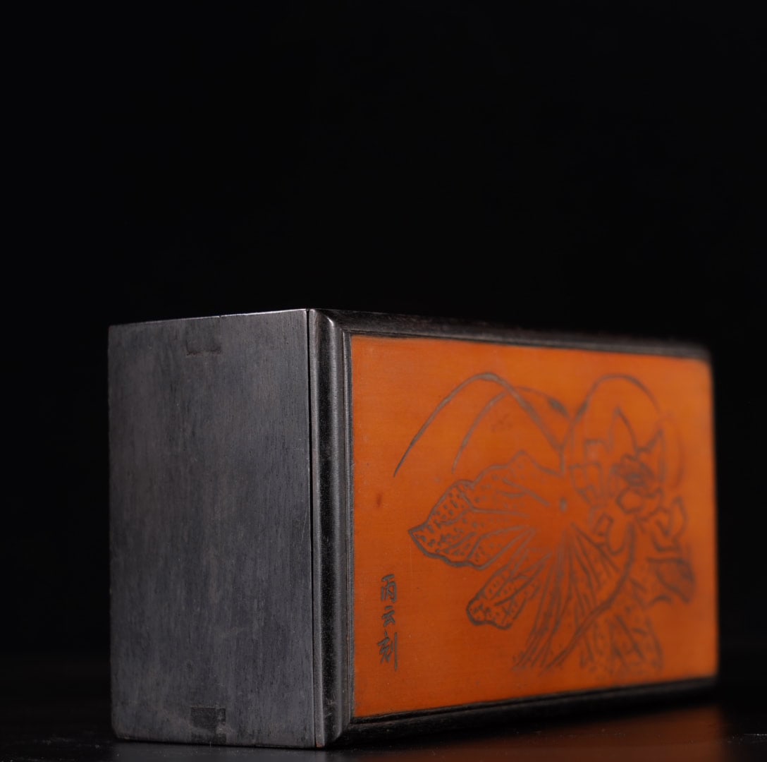 A Exquisite Sandalwood Lotus Leaf Pattern Box - 6