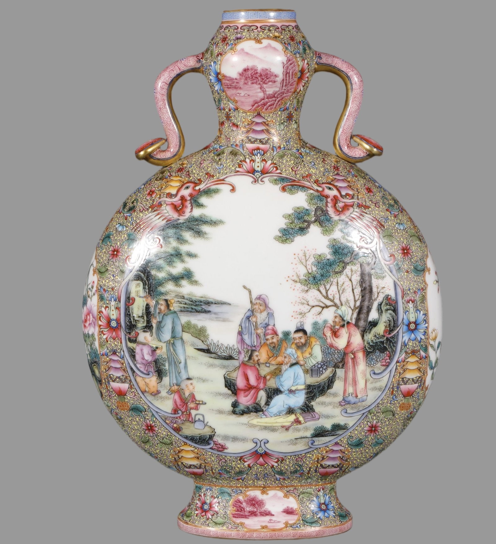 A Exquisite Enamel Character and Story Pattern Vase: A Exquisite Enamel Character and Story Pattern Vase,Qing Dynasty, China,Qianlong Four-character Mark,Size:10.8inx1.6inx3.5in