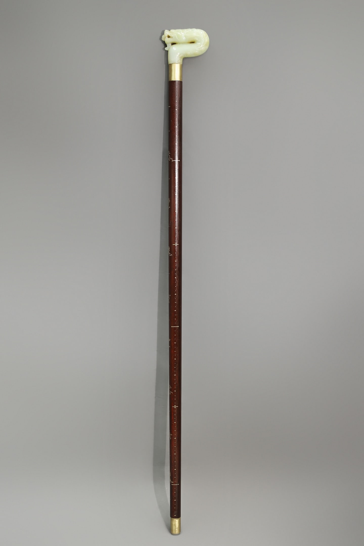 A Exquisite Hotan Jade Dragon Head Scepter: A Exquisite Hotan Jade Dragon Head Scepter,Qing Dynasty, China,Size:37.4inx3.4inx1.2inx2.5in 和田玉龙头权杖,中国清代