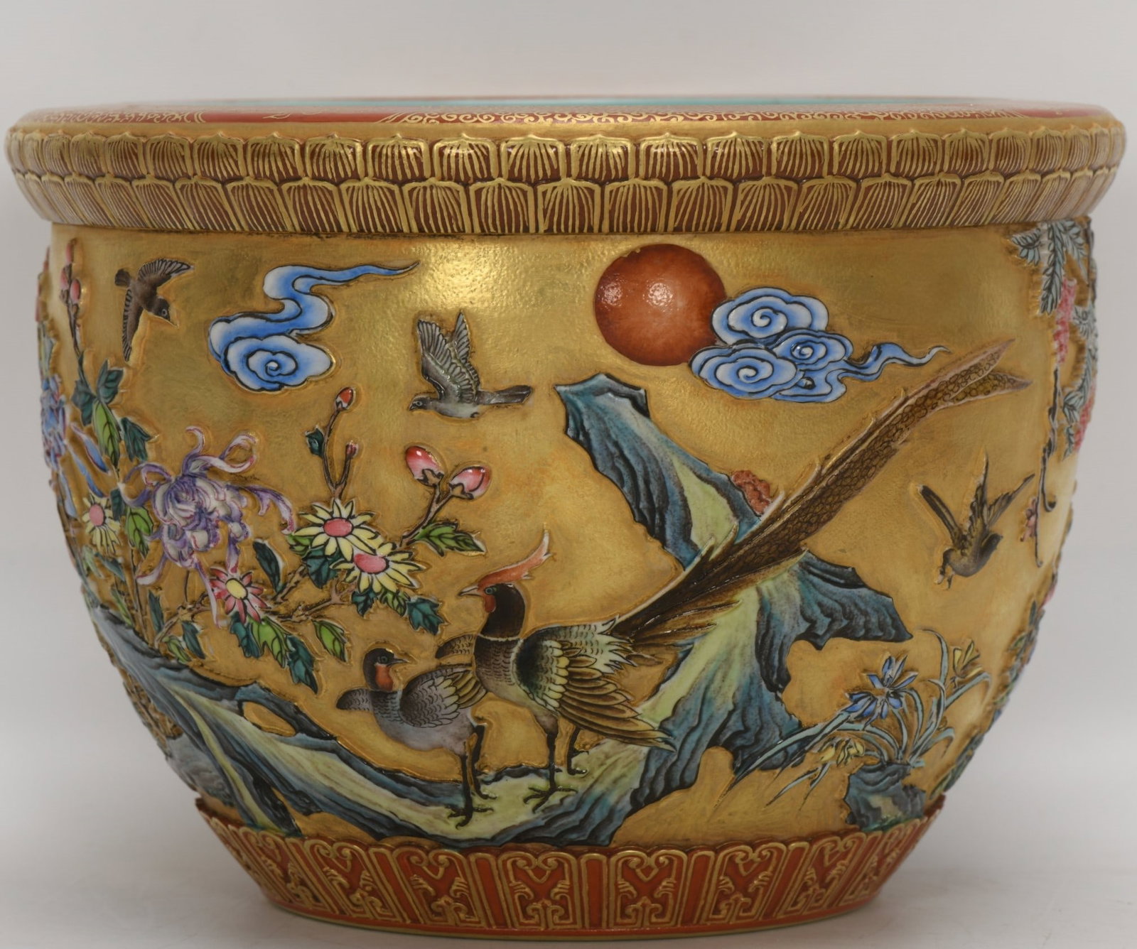 A Exquisite Enamel Gold Ground Flower and Bird Pattern Vat: A Exquisite Enamel Gold Ground Flower and Bird Pattern Vat,Qing Dynasty, China,Qianlong Six-character Mark,Size:5.7inx8.1inx4.5in