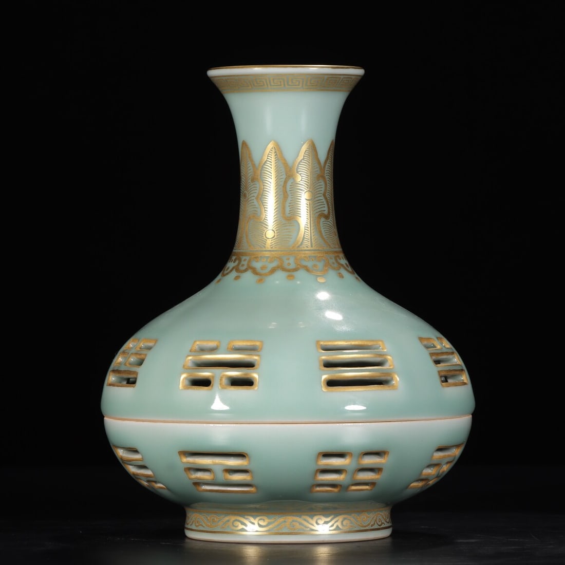 A Exquisite Celadon Glzed Painted Gold Trigram Pattern Vase - 4