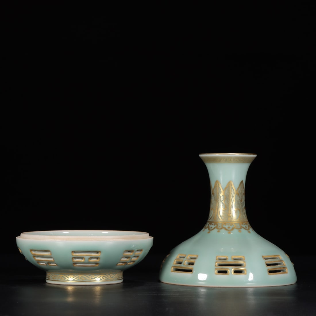 A Exquisite Celadon Glzed Painted Gold Trigram Pattern Vase - 6