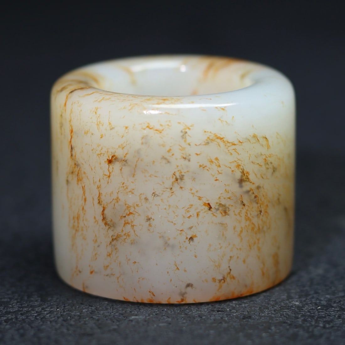 A Exquisite Hotan Jade Thumb Ring - 3