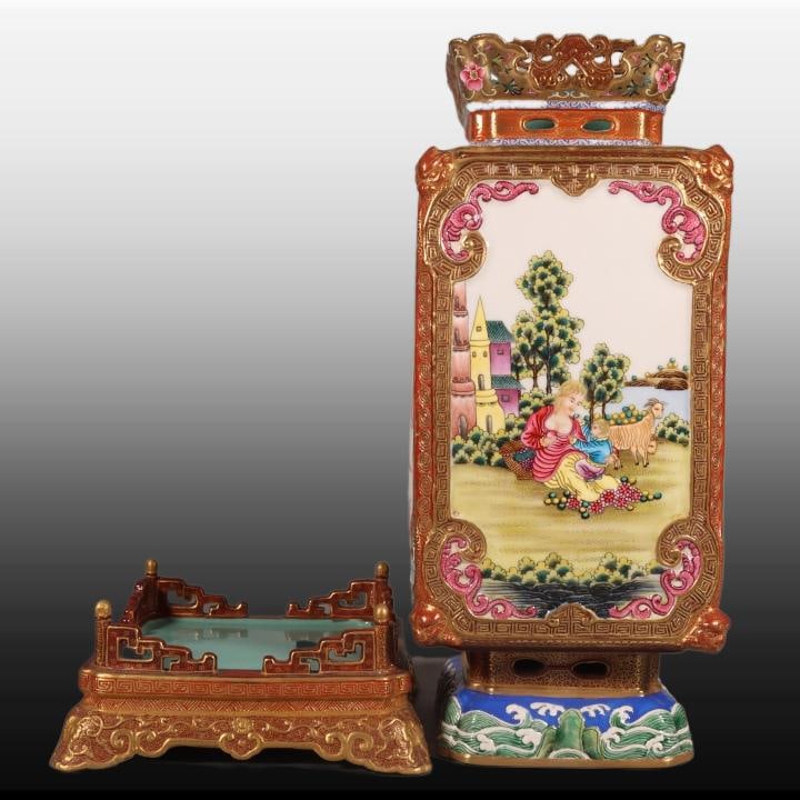 A Exquisite Enamel Gold Ground Figures Pattern Lantern - 2