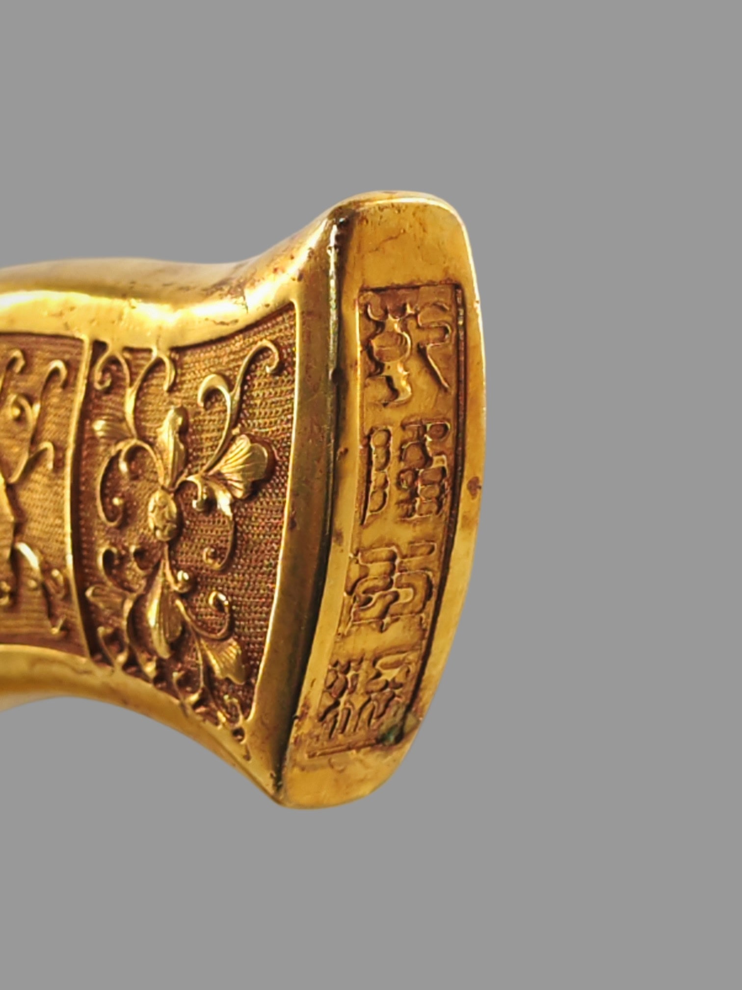 A Exquisite Gilt Bronze Knife - 5
