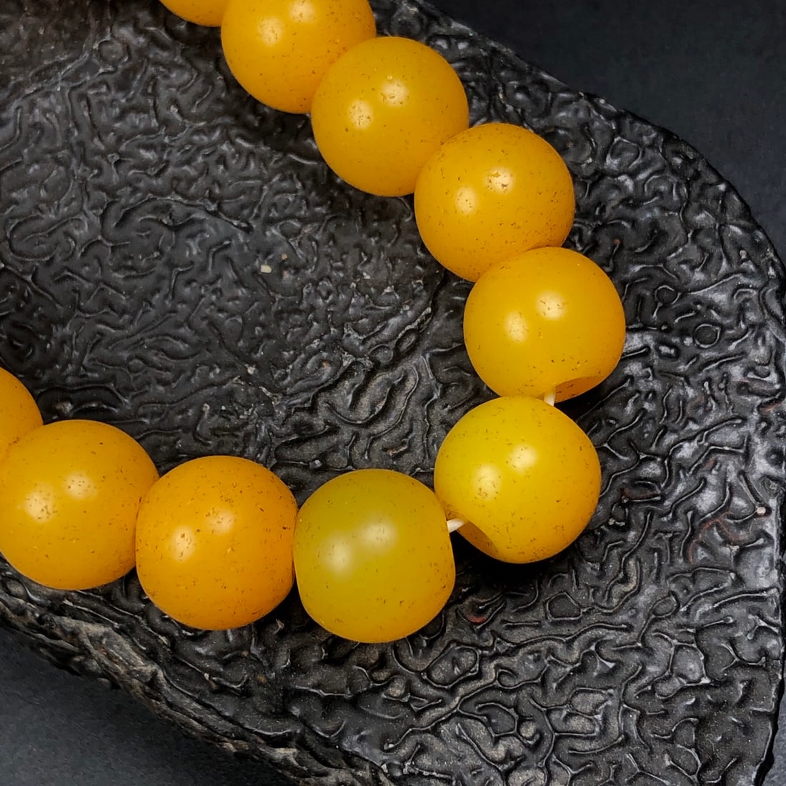 A Exquisite Yellow Agate Bracelets - 2