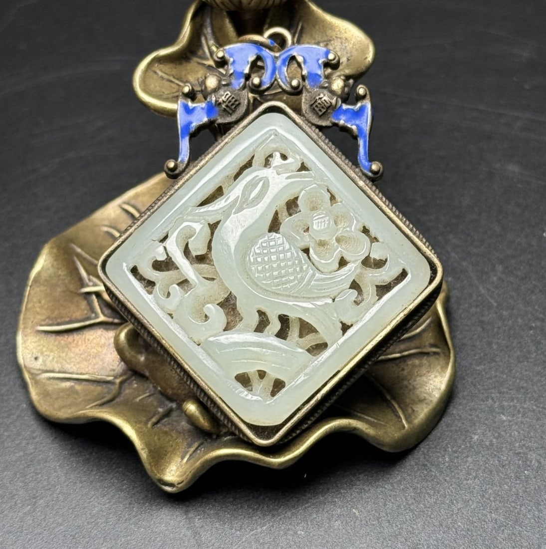 A Exquisite Hotan Jade Flower and Bird Pattern Jade Pendant (1 of 7)