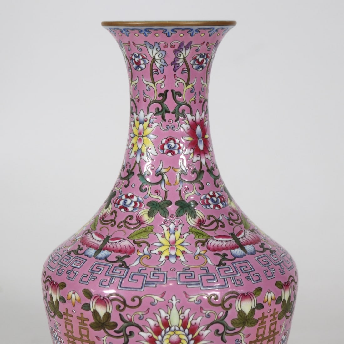 A Exquisite Ruby Red Glazed Painted Gold Lotus Pattern Vase - 3