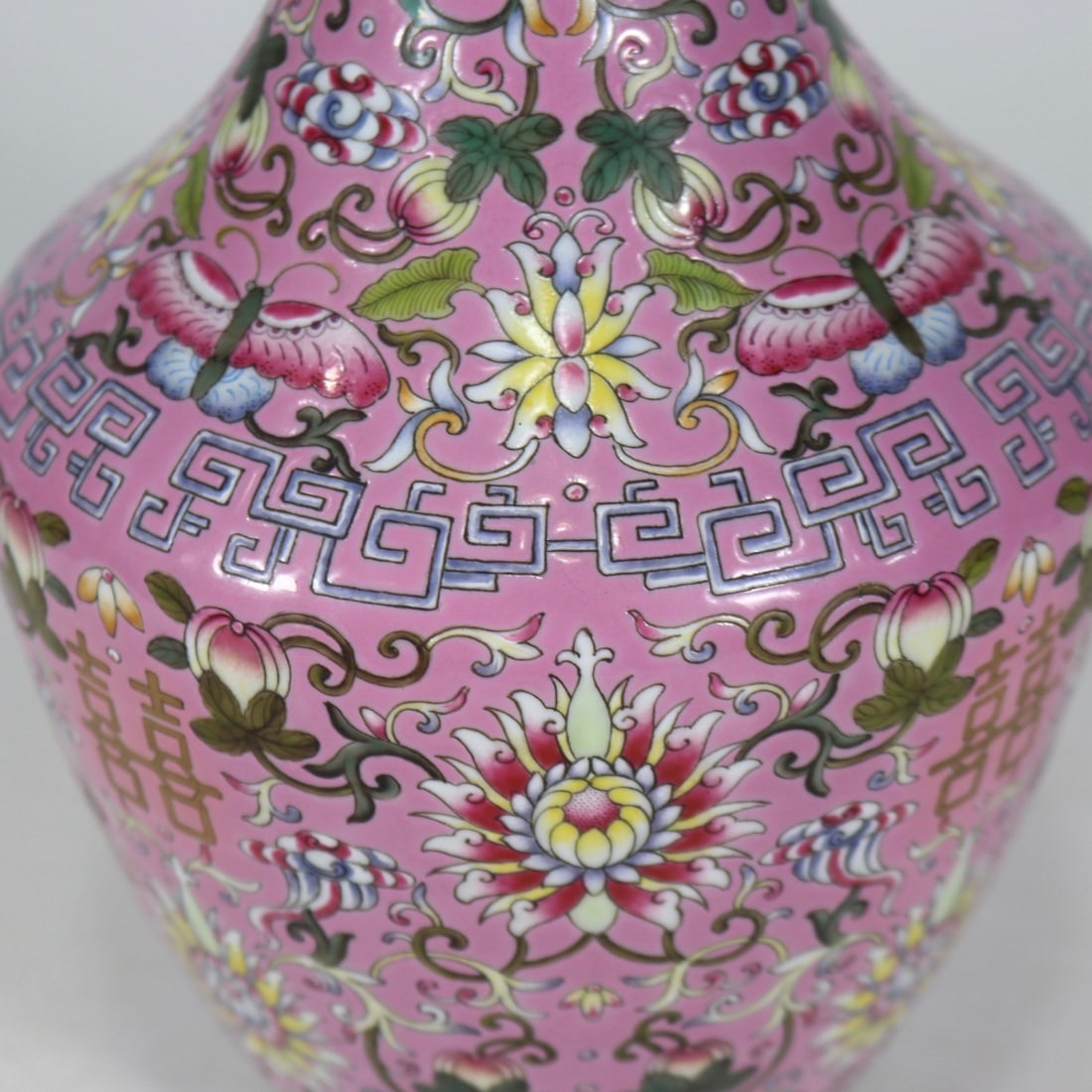 A Exquisite Ruby Red Glazed Painted Gold Lotus Pattern Vase - 5