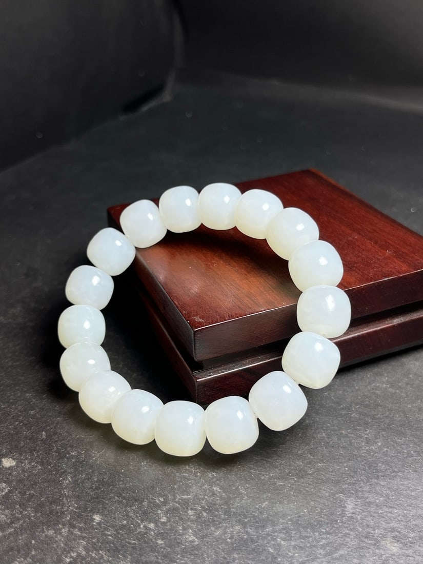 A Exquisite Hotan Jade Bracelets - 3