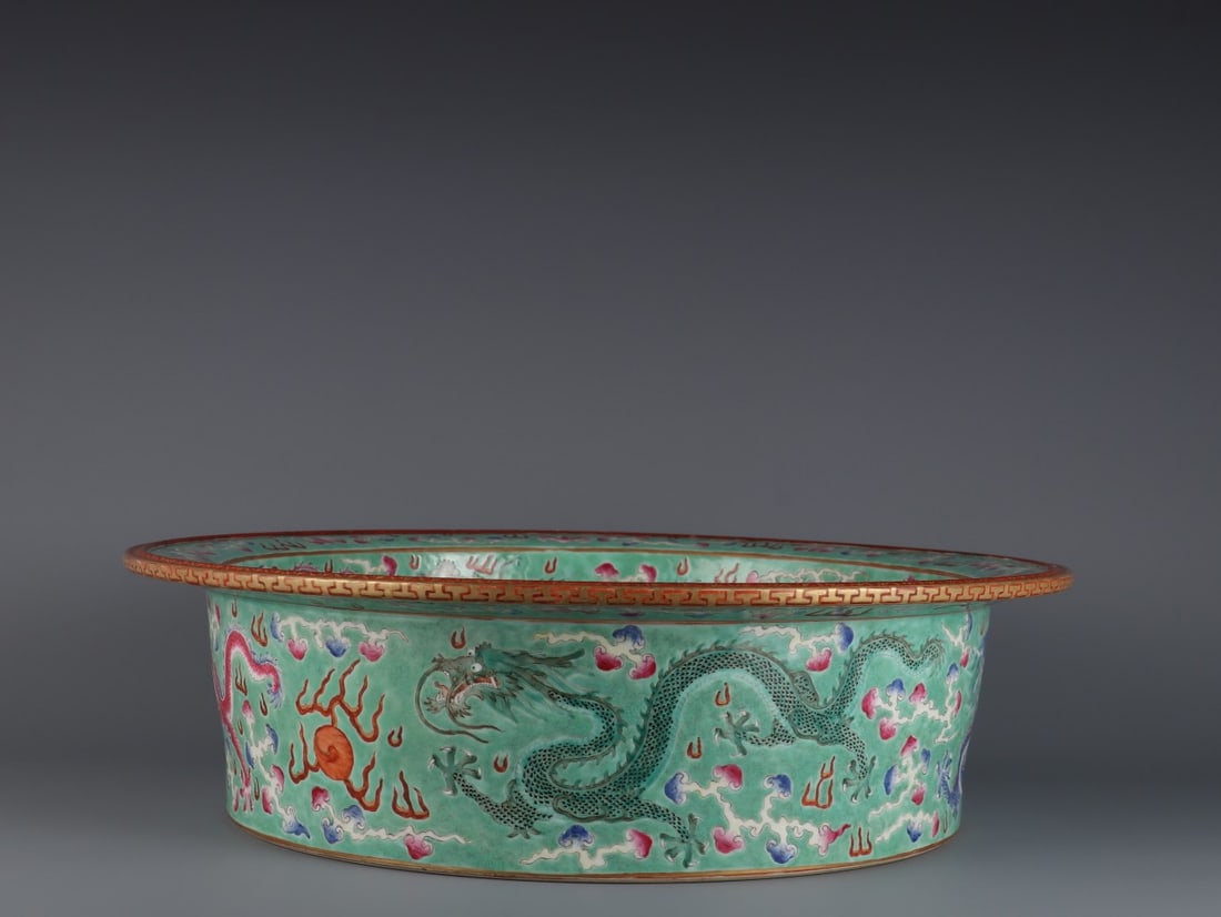 A Exquisite Green Ground Famille-Rose Dragon Pattern Basin: A Exquisite Green Ground Famille-Rose Dragon Pattern Basin,Qing Dynasty, China,Qianlong Six-character Mark,Size:4.7inx16.9in 绿地粉彩龙纹盆,中国&#