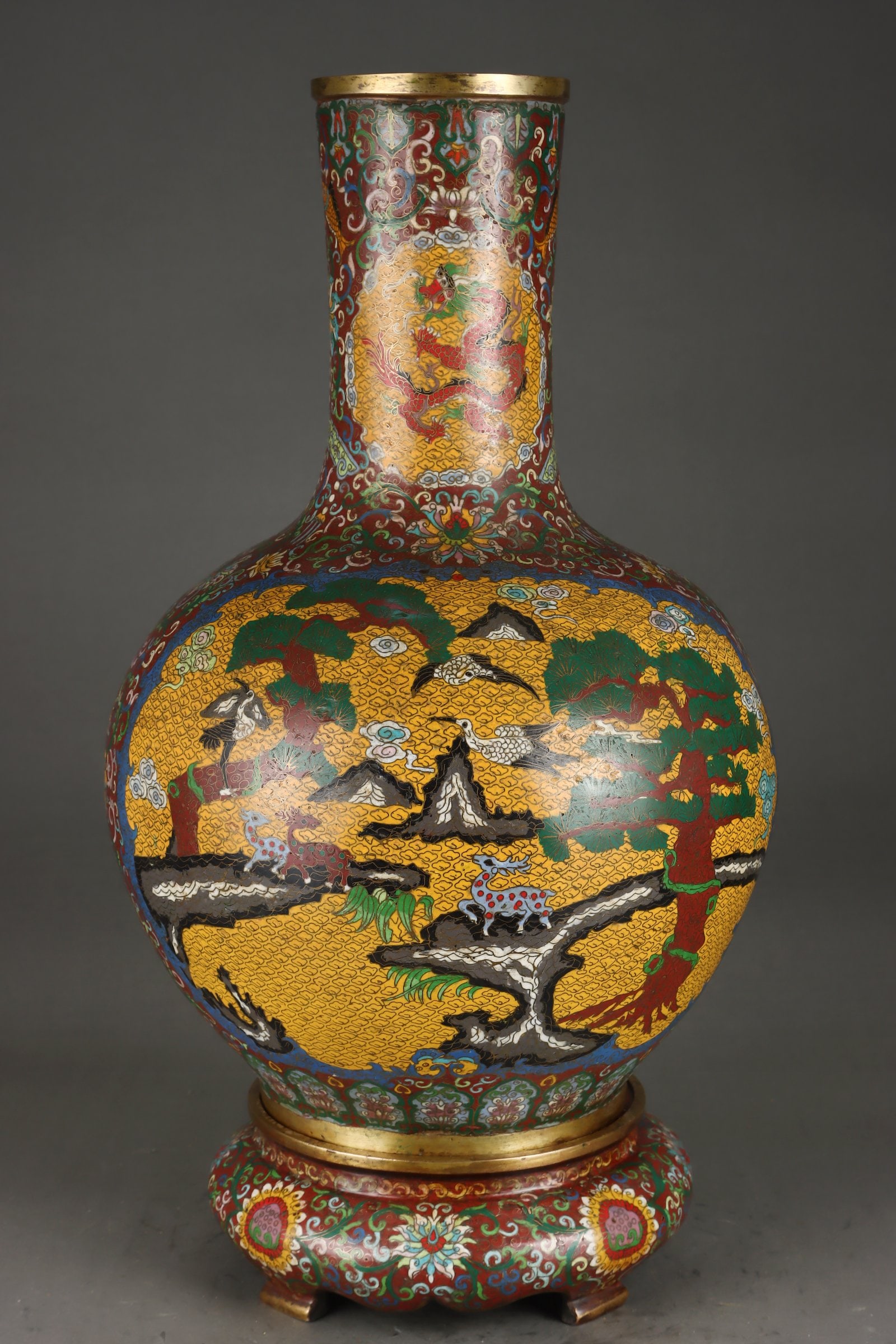 A Exquisite Gilt Bronze Cloisonne Crane Pattern Vase: A Exquisite Gilt Bronze Cloisonne Crane Pattern Vase,Ming Dynasty, China,Xuande Six-character Mark,Size:26.8inx5.4inx15in,Weight:69550g 铜鎏金景泰蓝鹤纹