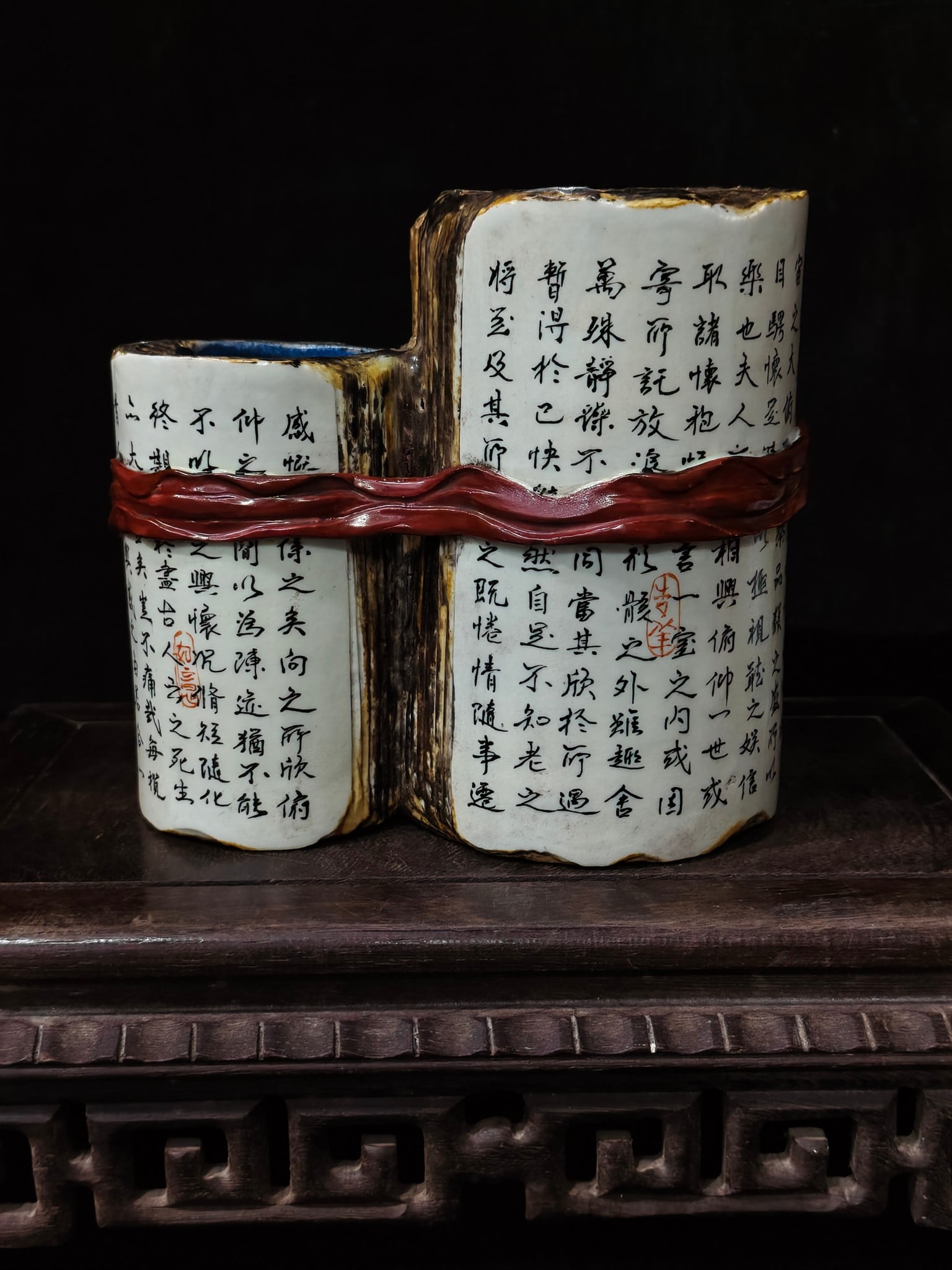 A Exquisite Bionic Porcelain Scroll Brush Pot - 3
