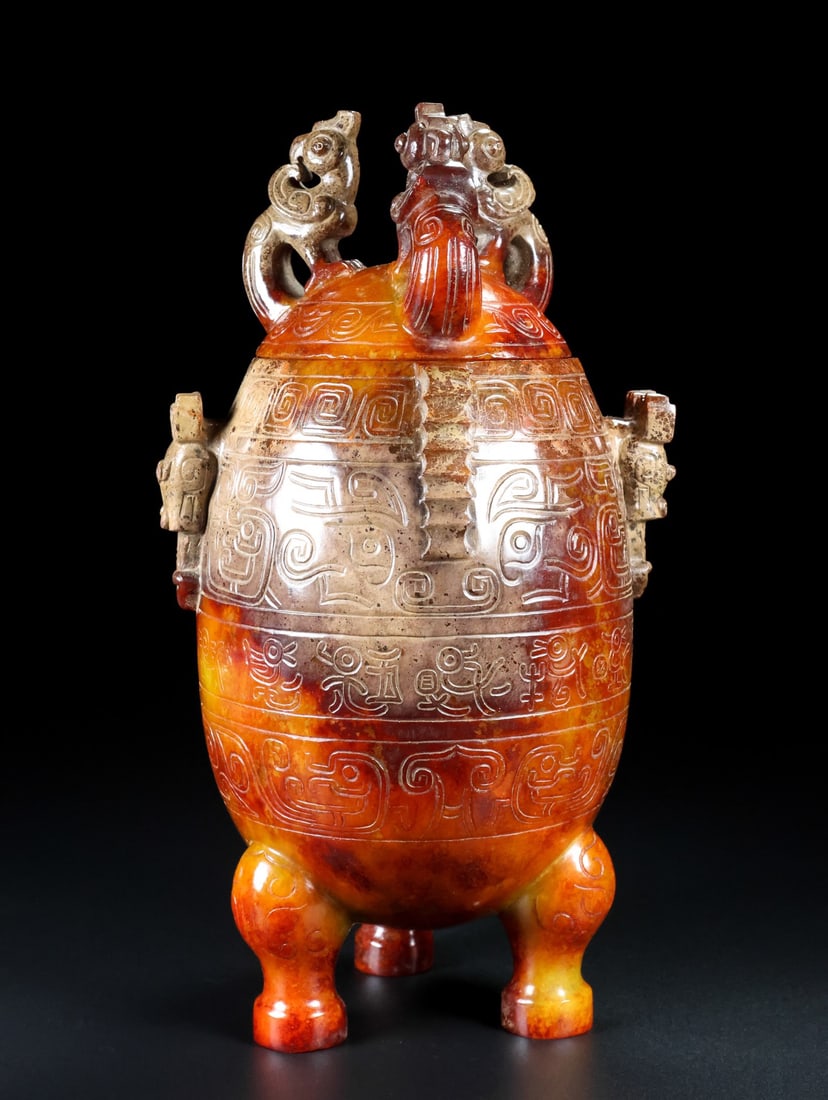 A Exquisite Hotan Jade Beast-Face Pattern Vase: A Exquisite Hotan Jade Beast-Face Pattern Vase,Han Dynasty, China,Size:4.7inx3.9inx8.7in,Weight:1136g 和田玉兽面纹瓶,中国汉代