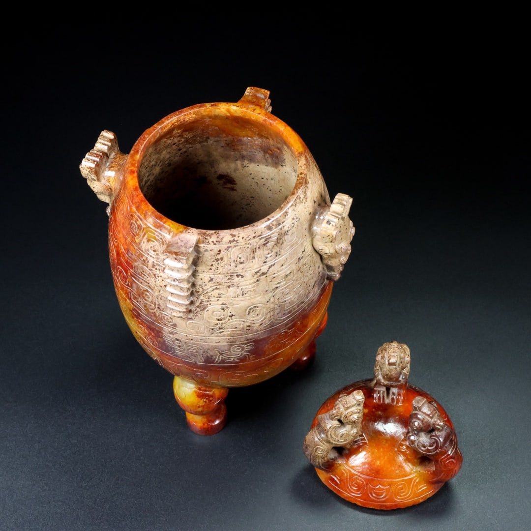 A Exquisite Hotan Jade Beast-Face Pattern Vase - 6