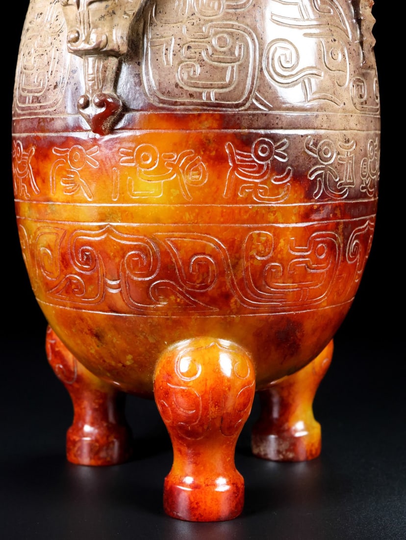 A Exquisite Hotan Jade Beast-Face Pattern Vase - 8