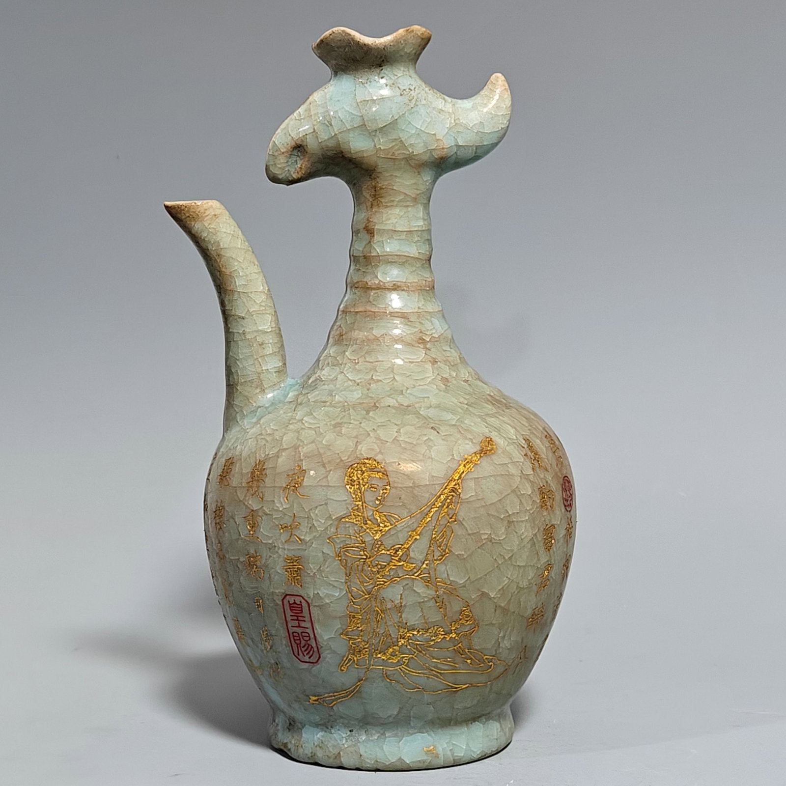 A Exquisite Ru Porcelain Painted Gold Ice crackle pattern Vase Ornament: A Exquisite Ru Porcelain Painted Gold Ice crackle pattern Vase Ornament,Song Dynasty, China,With Mark,Size:9.1inx4.7in
