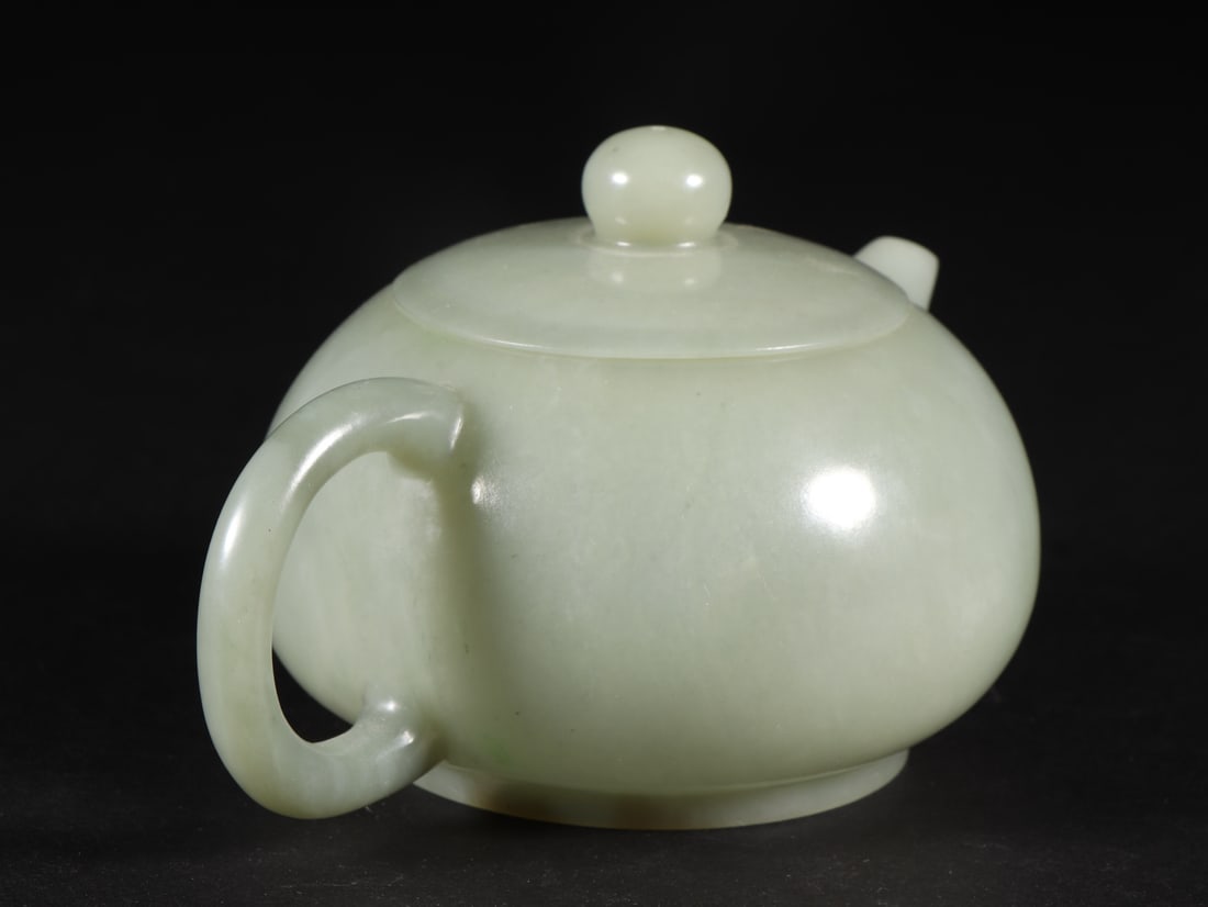 A Exquisite Hotan Jade Teapot - 3
