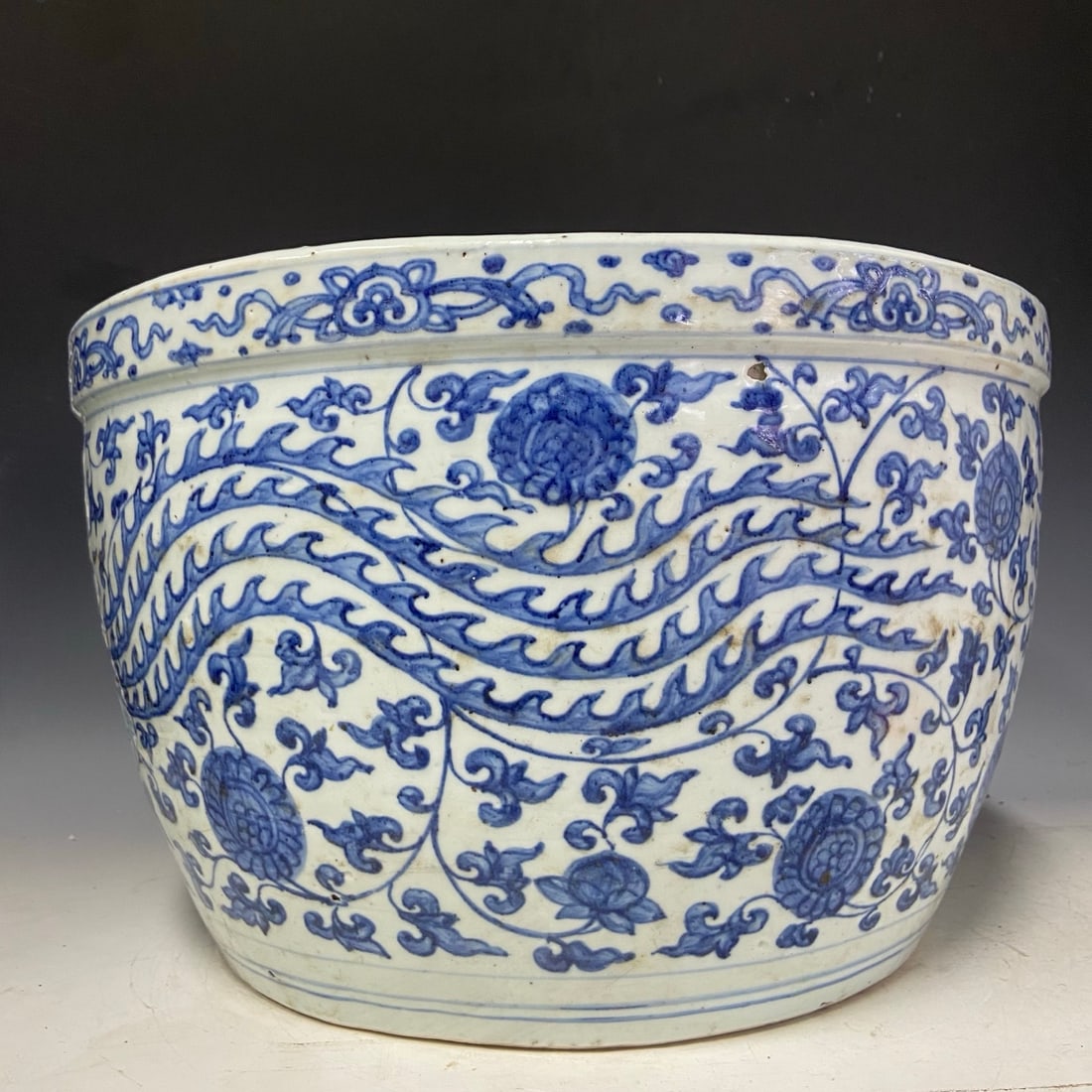 A Exquisite Blue and White Phoenix Pattern Vat - 2